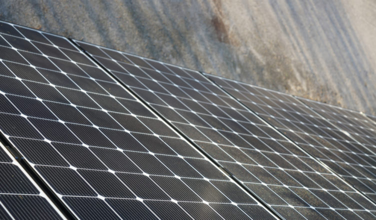 Usina Solar Vertical Será Instalada Em Barragem nos Alpes a 2.500 Metros de Altura
